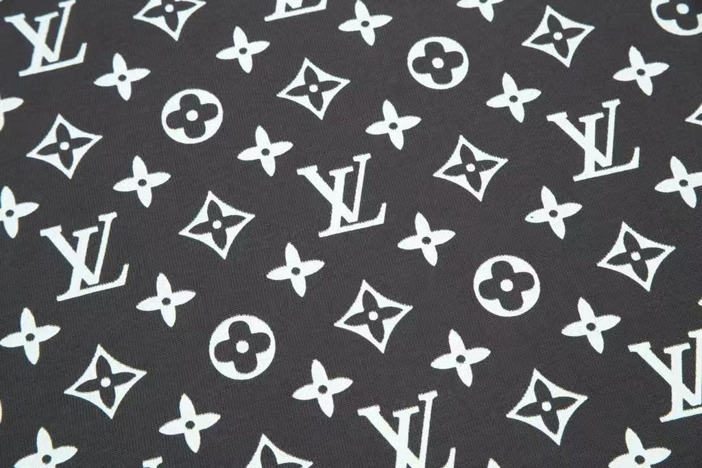 MONOGRAM GRADIENT BLACK WHITE T SHIRT