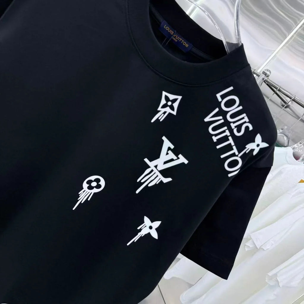 New round neck short sleeved shirt