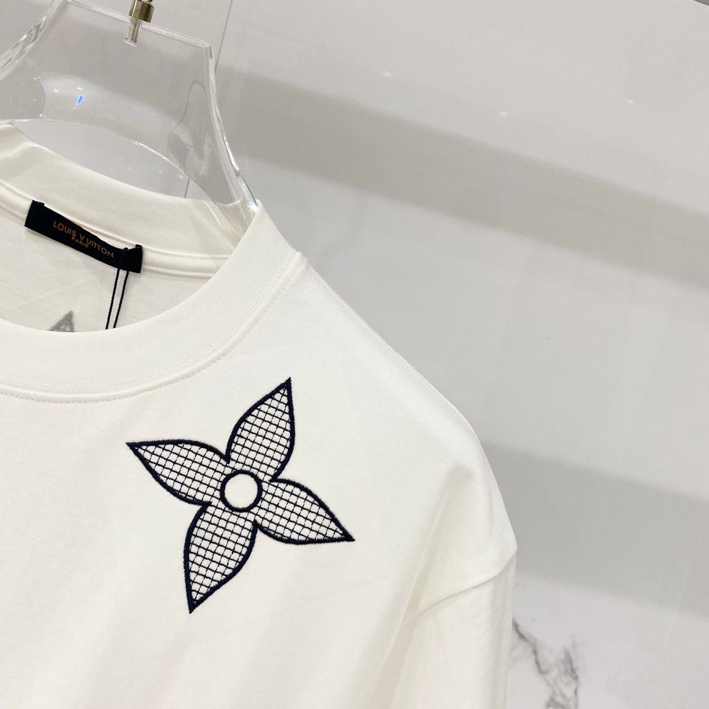 four-leaf clover 🍀 Alphabet grid embroidery 🪡 Logo T-shirt