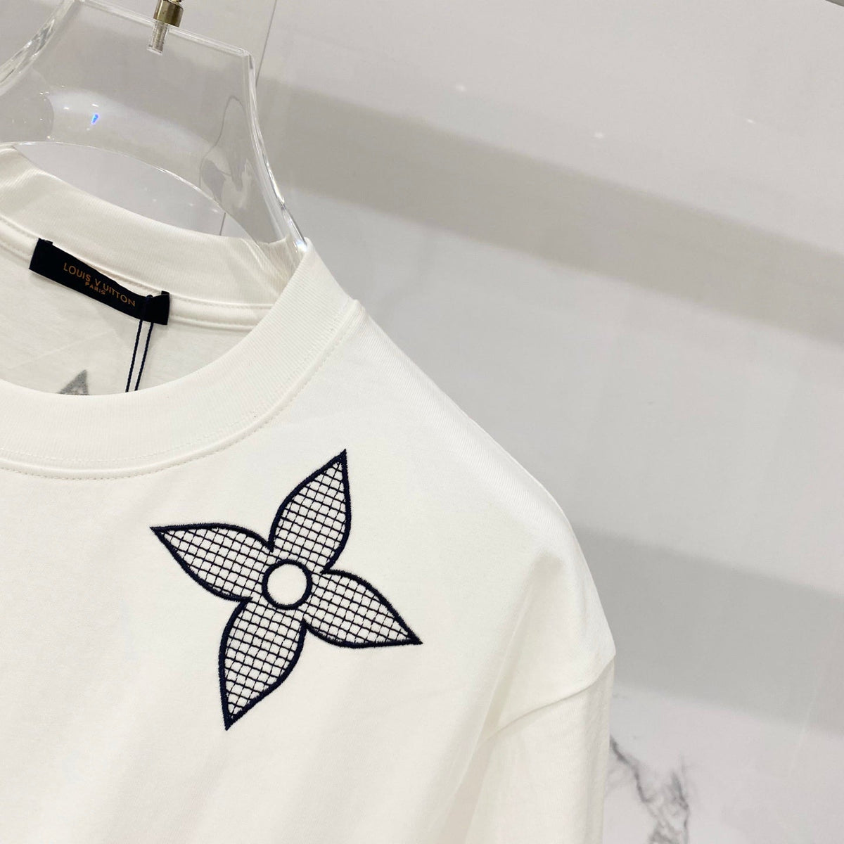 four-leaf clover 🍀 Alphabet grid embroidery 🪡 Logo T-shirt