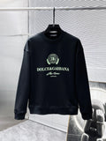 New long sleeved round neck sweatshirt