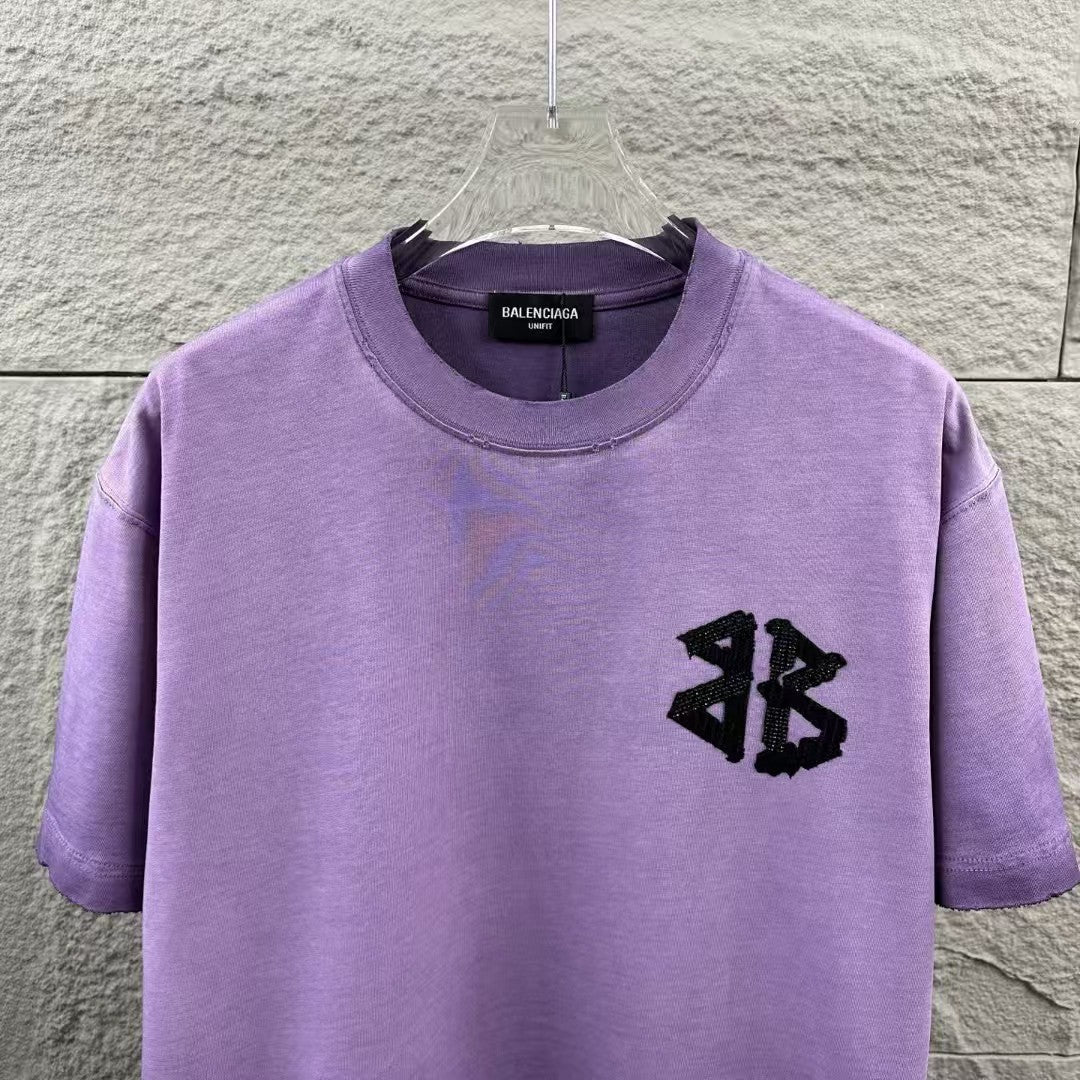 New style embroidered and rhinestone T-shirt