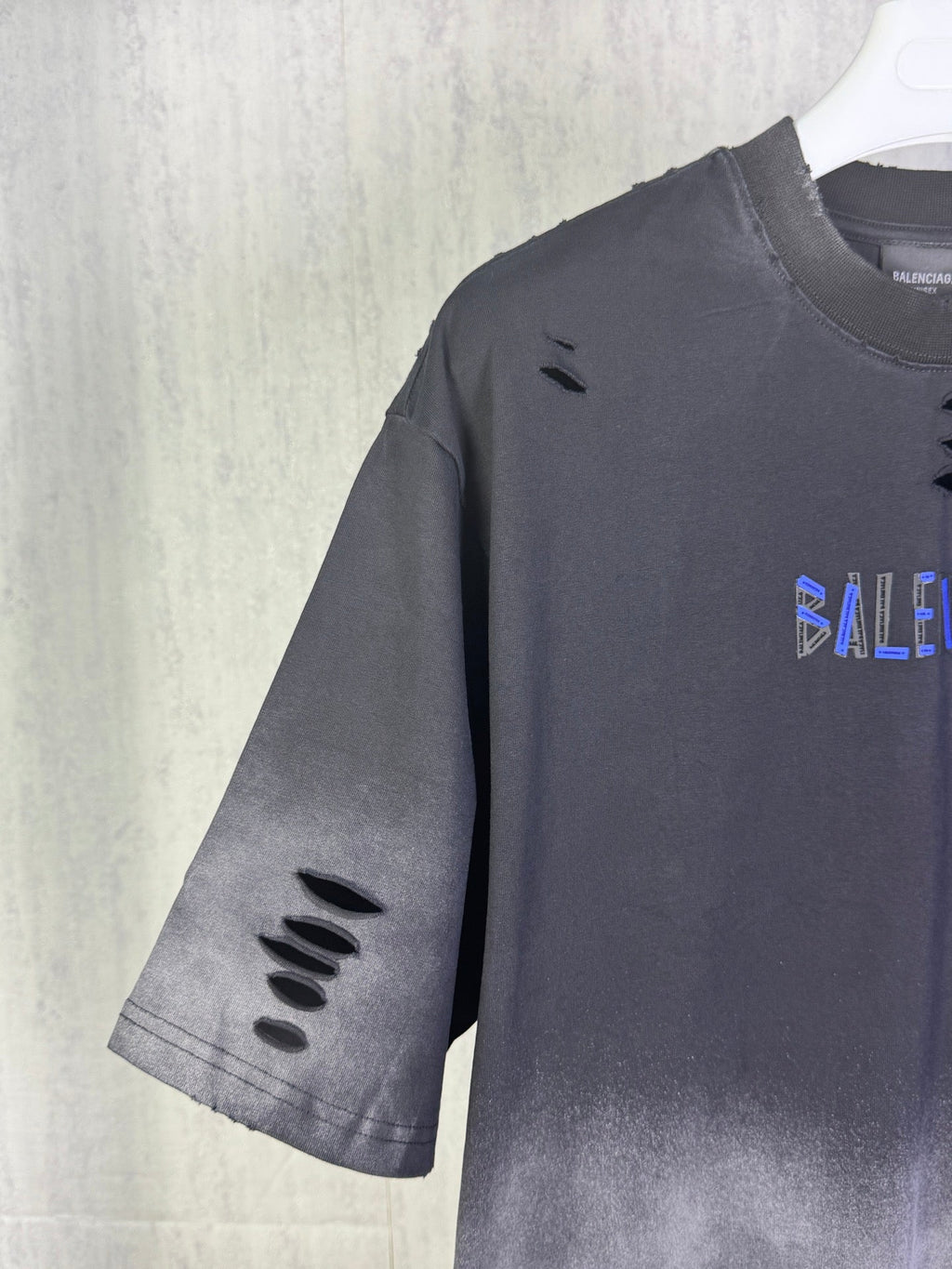 Heavy craftsmanship, abrasion, washing water, making old unisex T-shirt