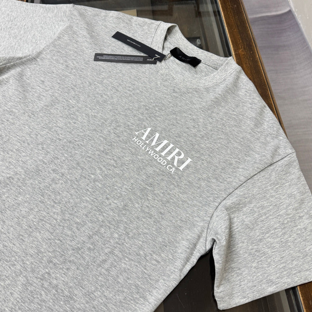 Latest short sleeved round neck T-shirt