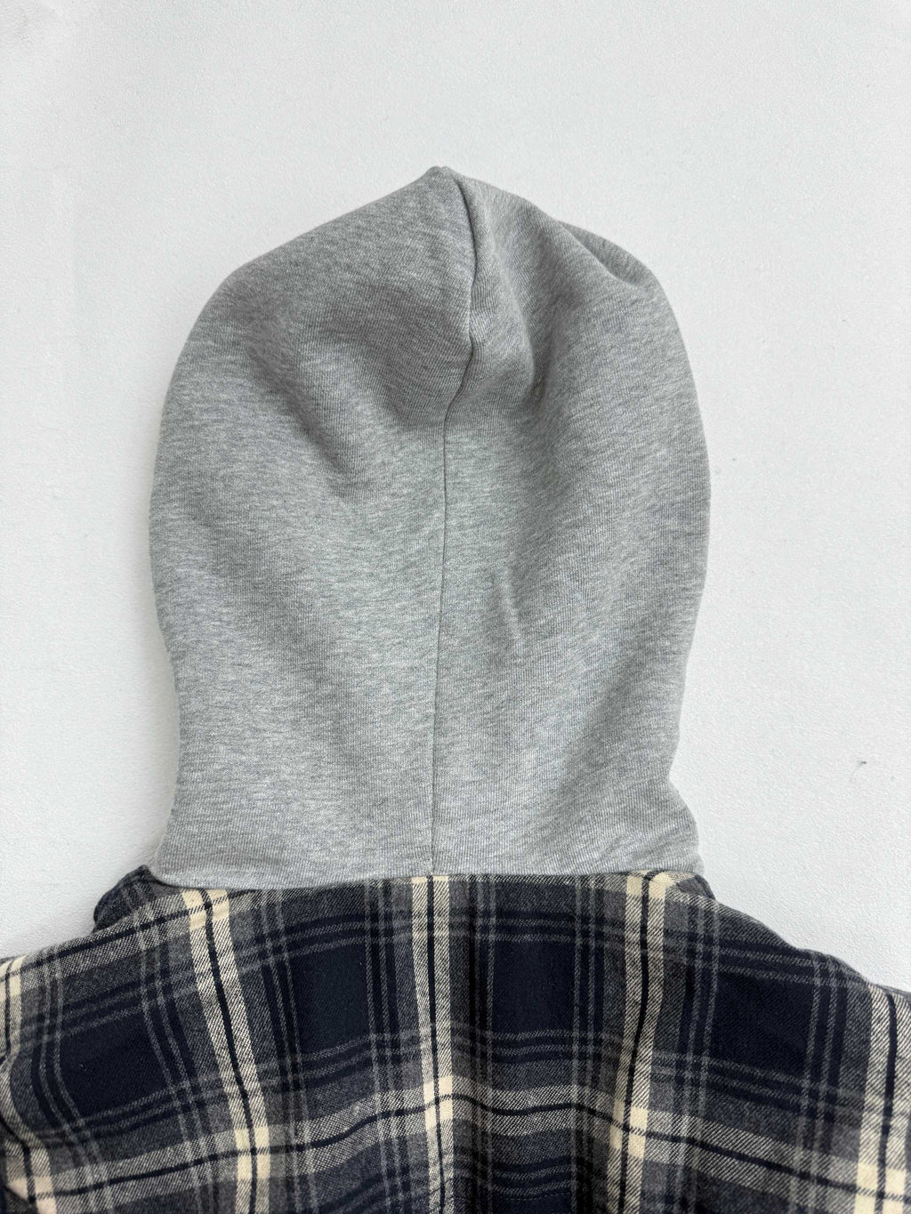 Cashmere plaid hooded clip