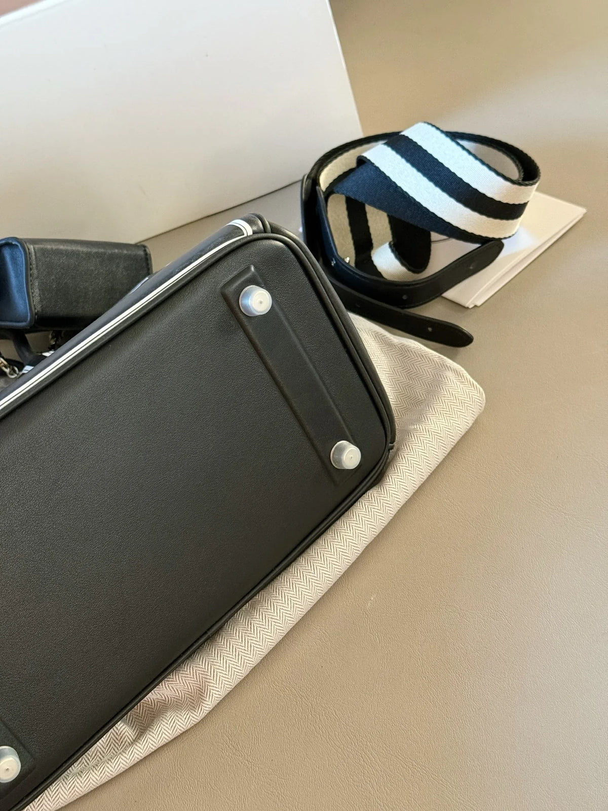 Cow skin mother platinum bag