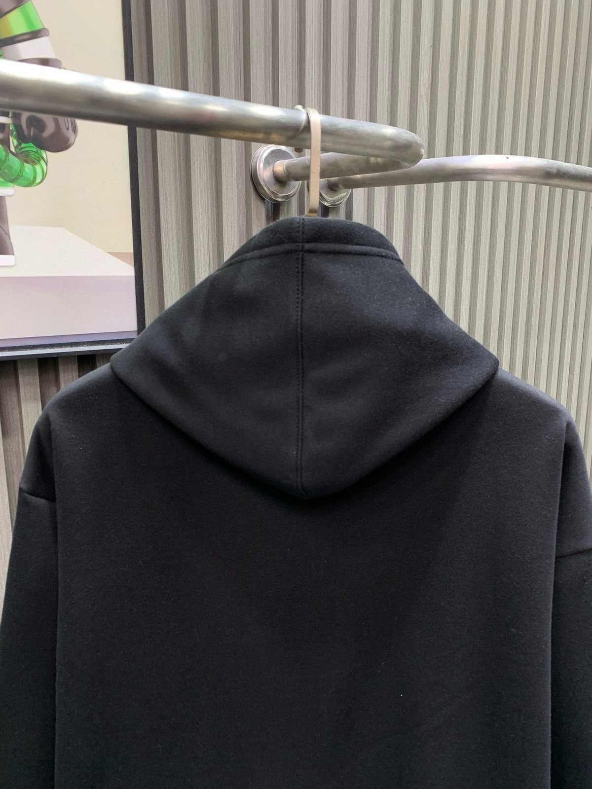 New printed hooded sweatshirt