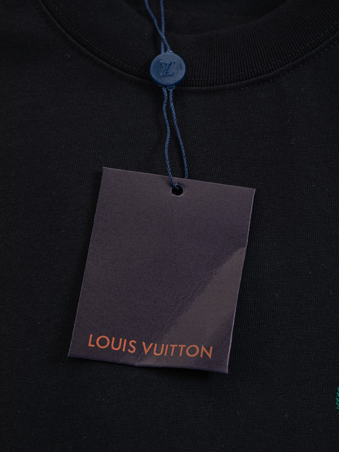Four leaf clover embroidered round neck T-shirt