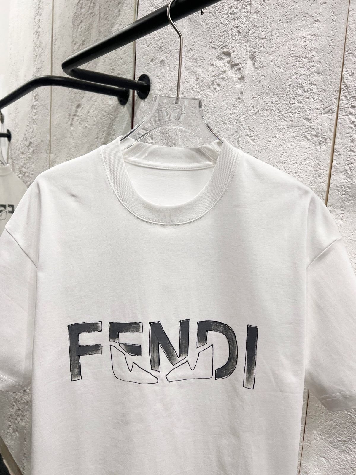 Loose hand drawn T-shirt -2