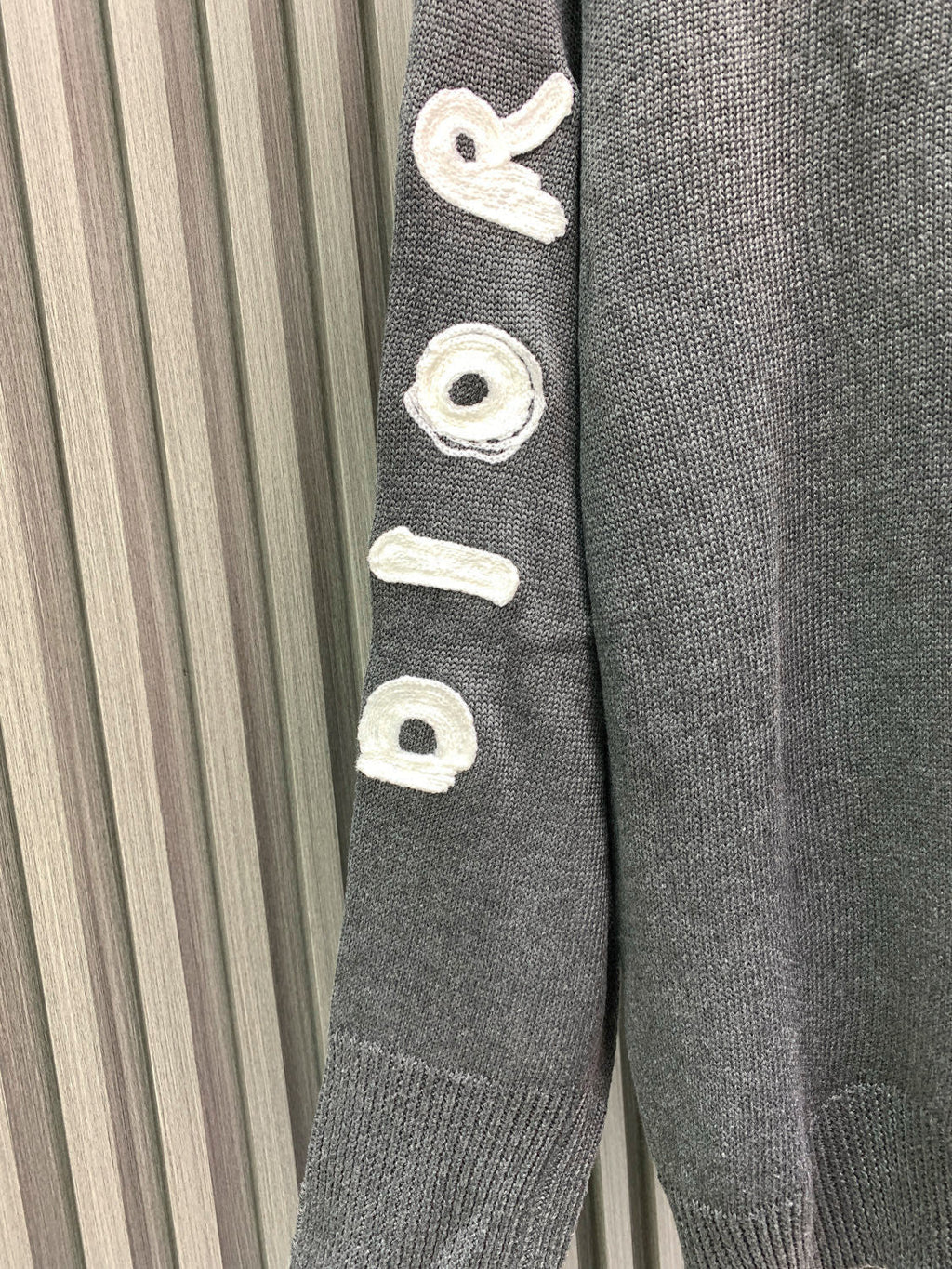 Sheep wool blended plain knitted sweater