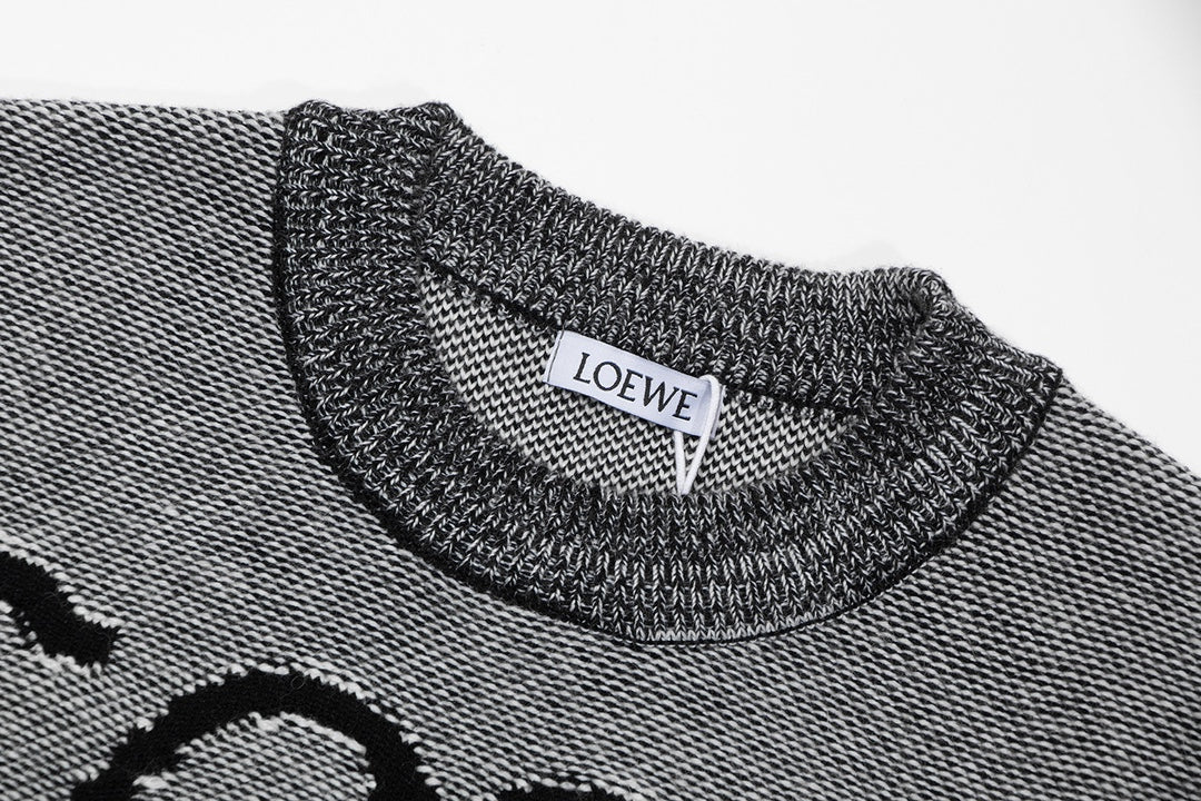 Round neck classic jacquard large logo sweater