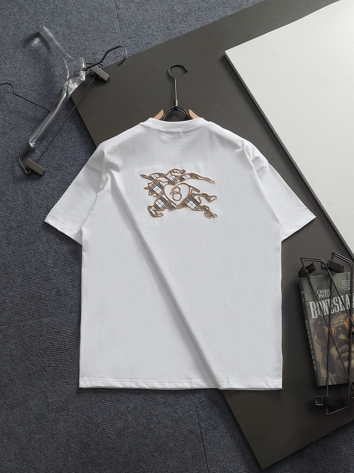 Classic Embroidered Round Neck T-shirt with Back