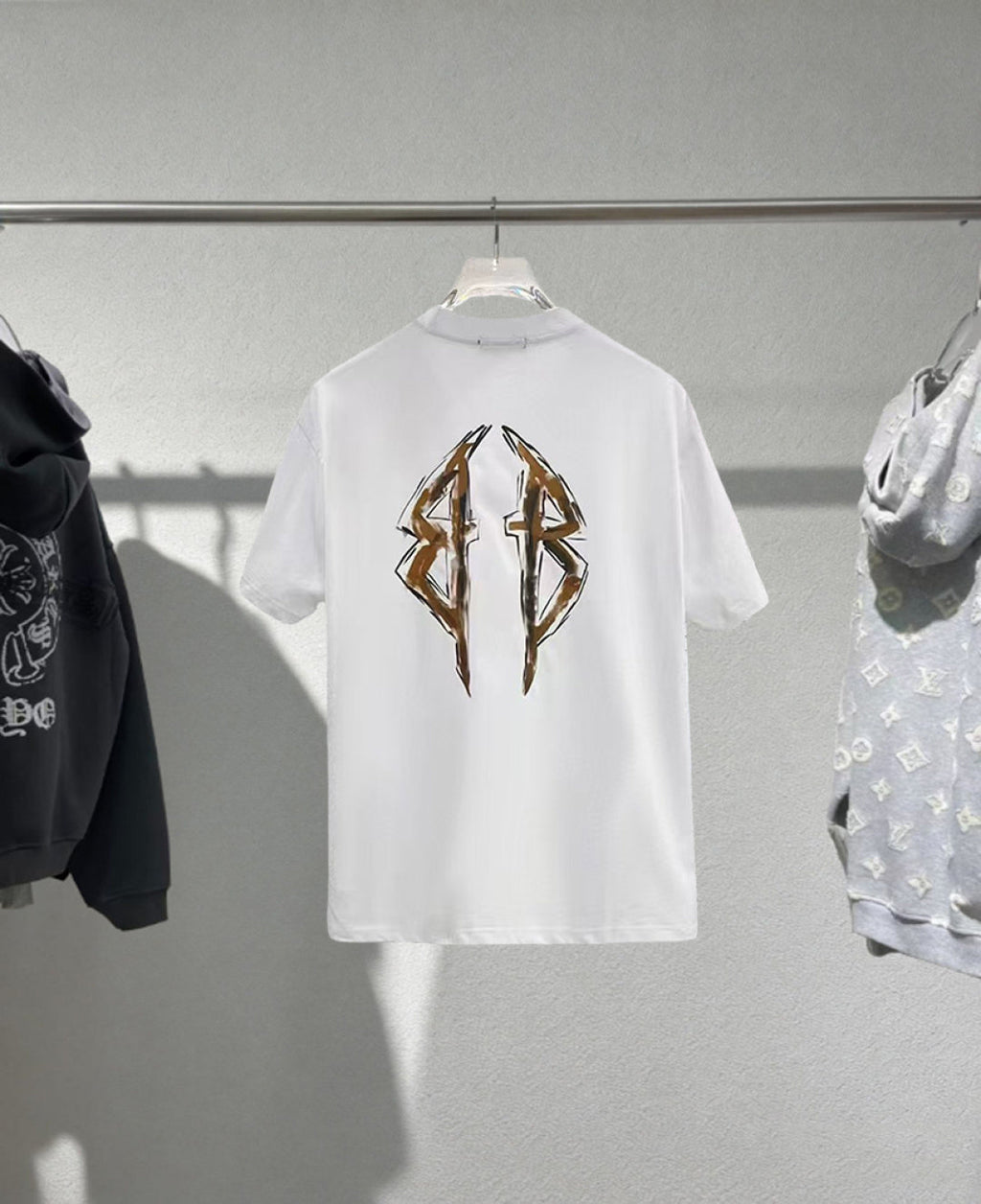 Chest sticker printed logo round neck short sleeved T-shirt 2