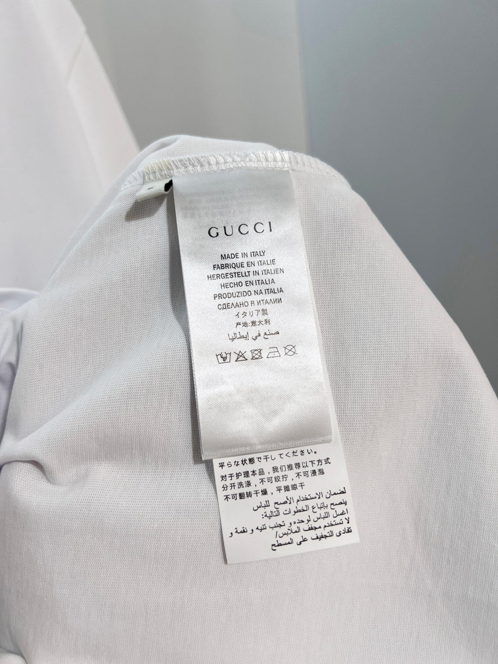New interlocking embroidered short sleeves