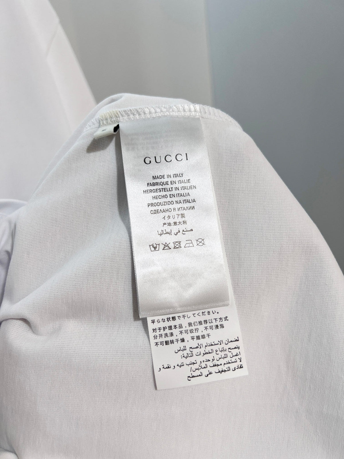 New interlocking embroidered short sleeves