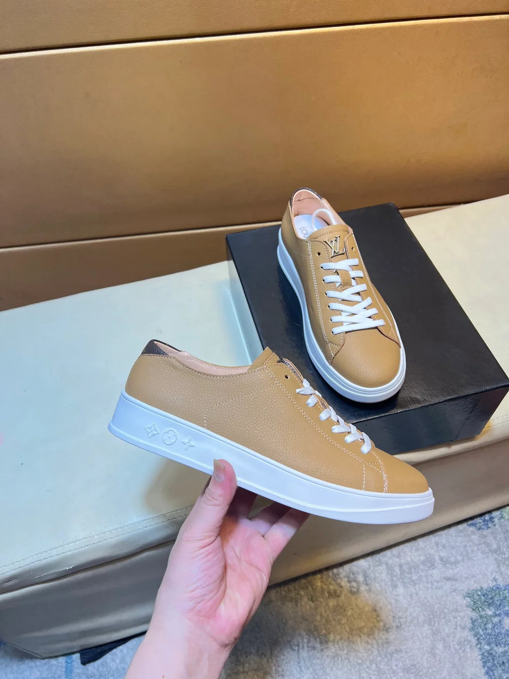 🏃 Casual shoes are a must-have for trendy men