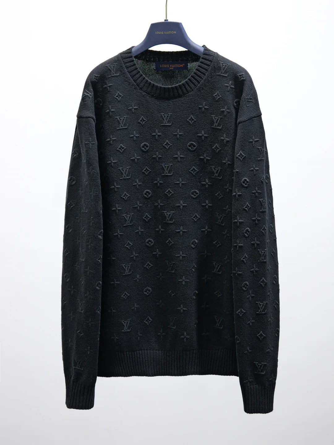 Pullover knitted sweater
