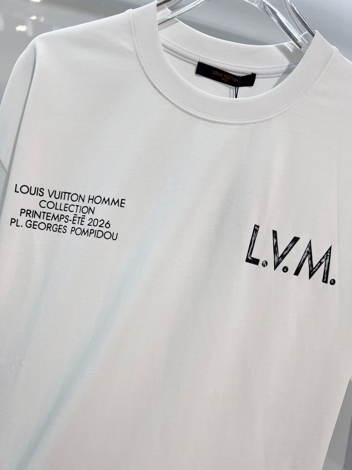 New front and rear blurred letter short sleeves