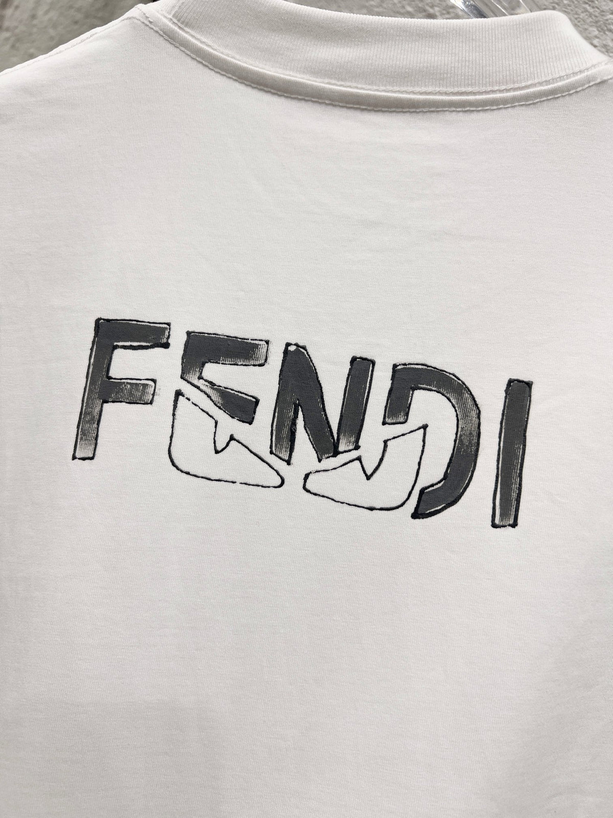 Loose hand drawn T-shirt -2