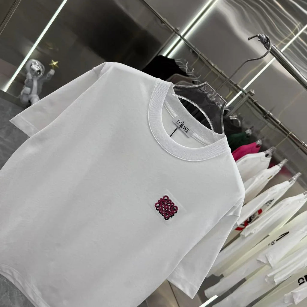 Autumn and winter new round neck short sleeved shirt