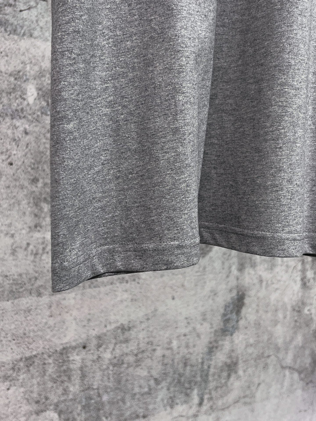 New Front Retro Badge Icon Printed T-shirt