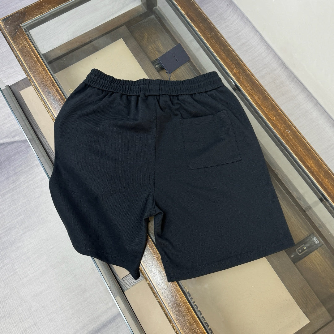 The latest casual shorts