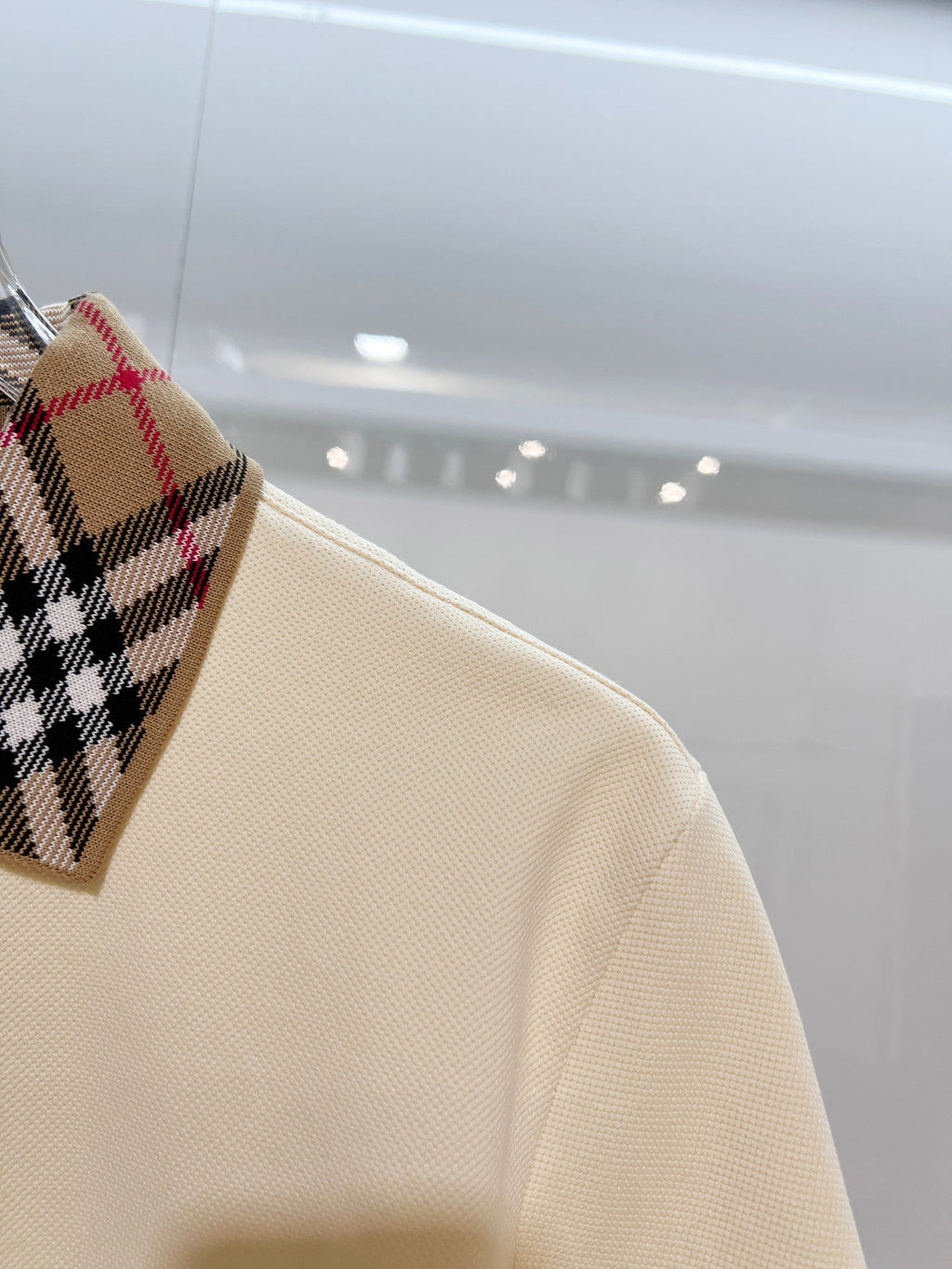 Color blocked flat collar classic plaid collar letter polo shirt