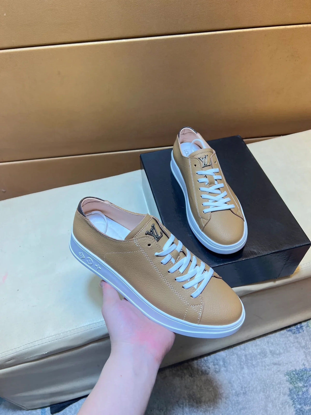 🏃 Casual shoes are a must-have for trendy men