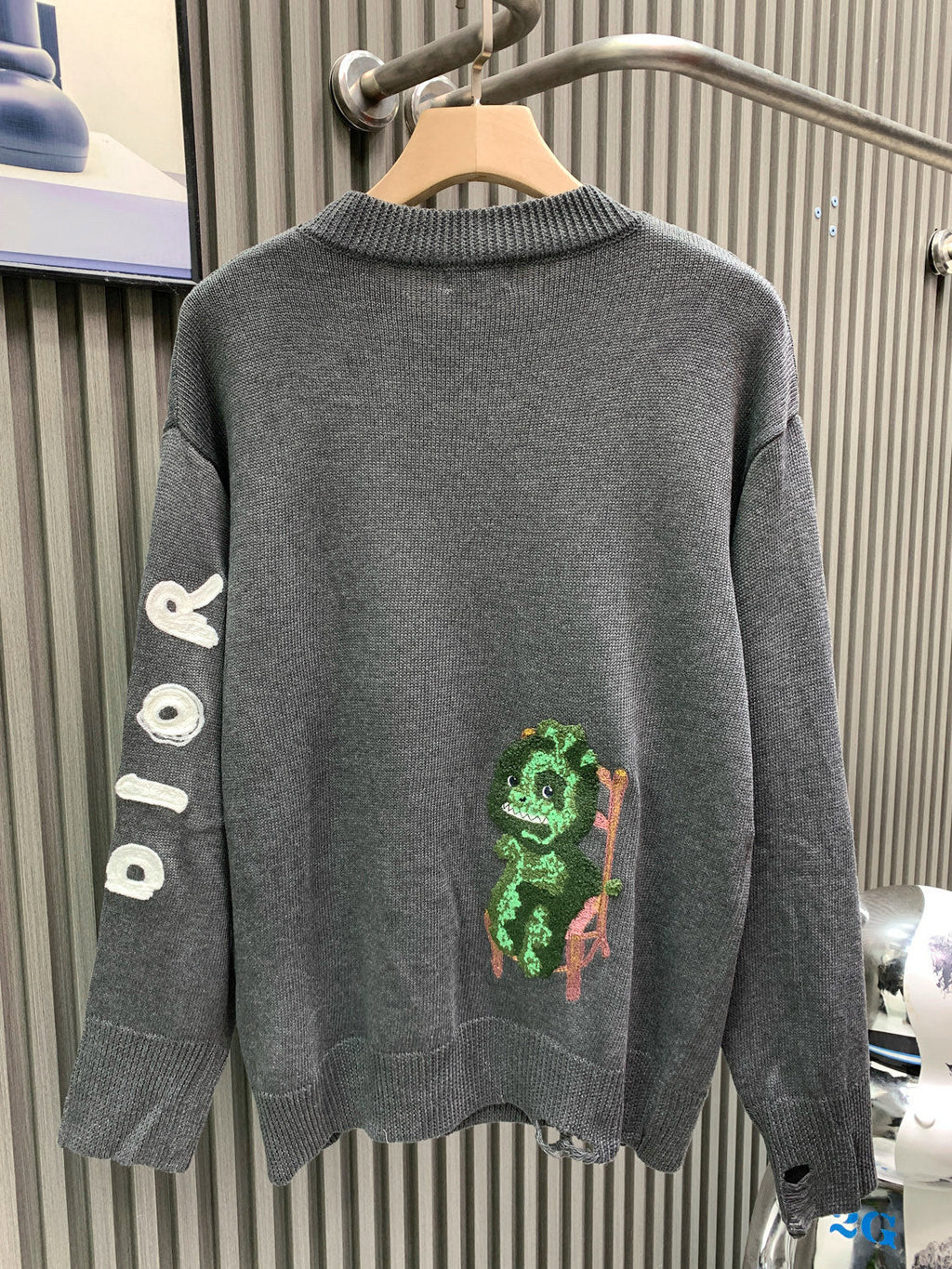 Sheep wool blended plain knitted sweater