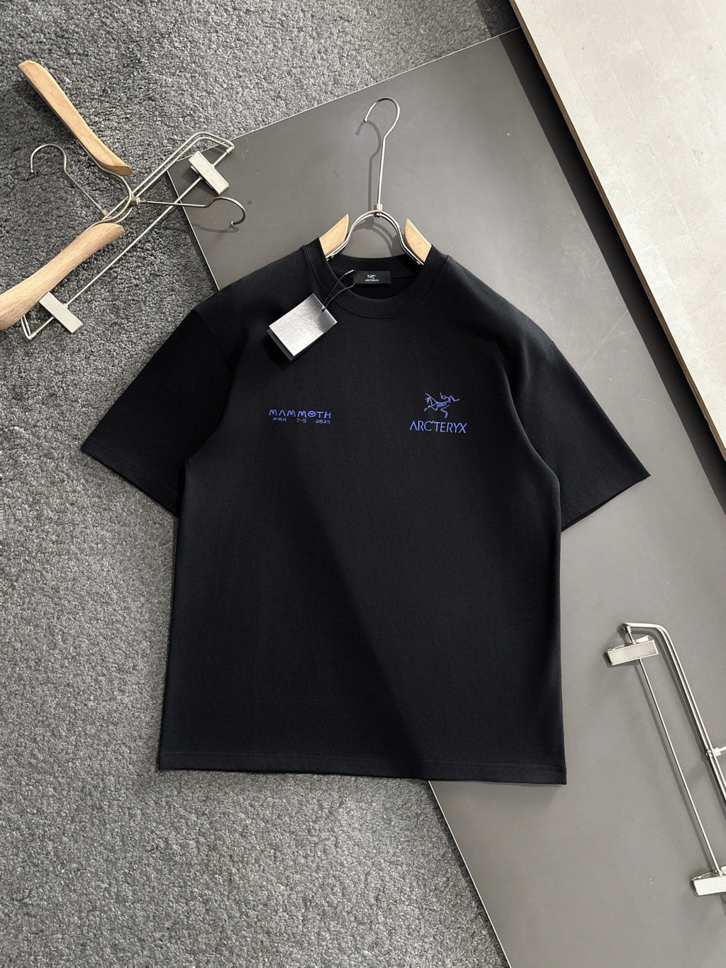 Summer new round neck short sleeved T-shirt