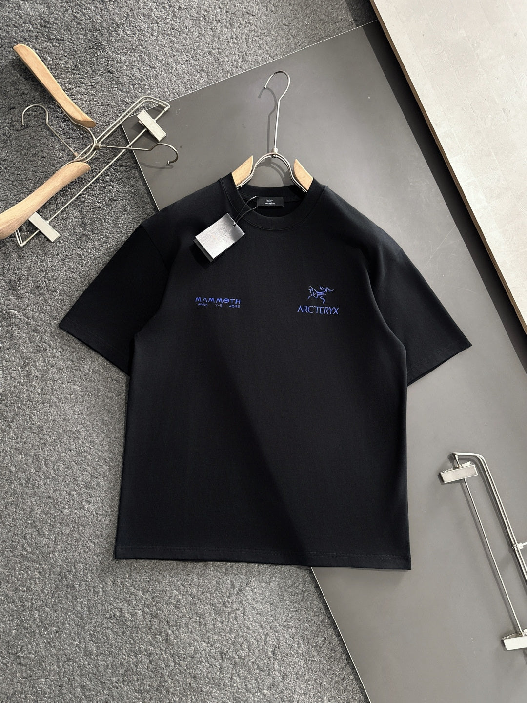 Summer new round neck short sleeved T-shirt