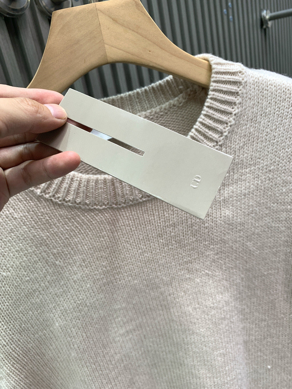 Sheep wool blended plain knitted sweater