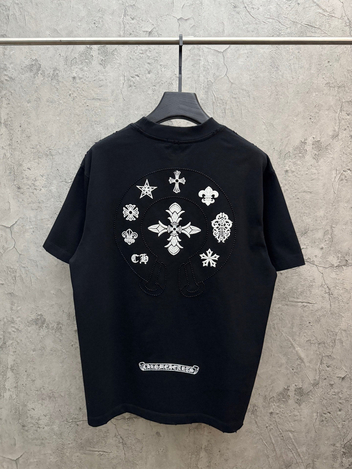 3D Embroidery UV Color Changing Short Sleeve