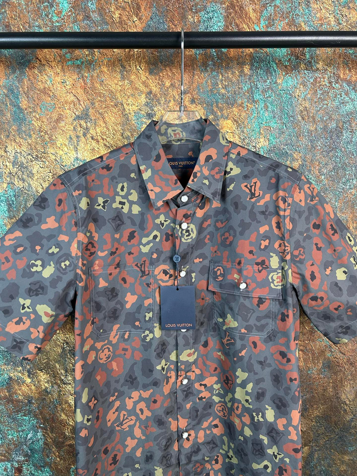 Leopard print camouflage LOGO lapel single breasted short sleeved shirt