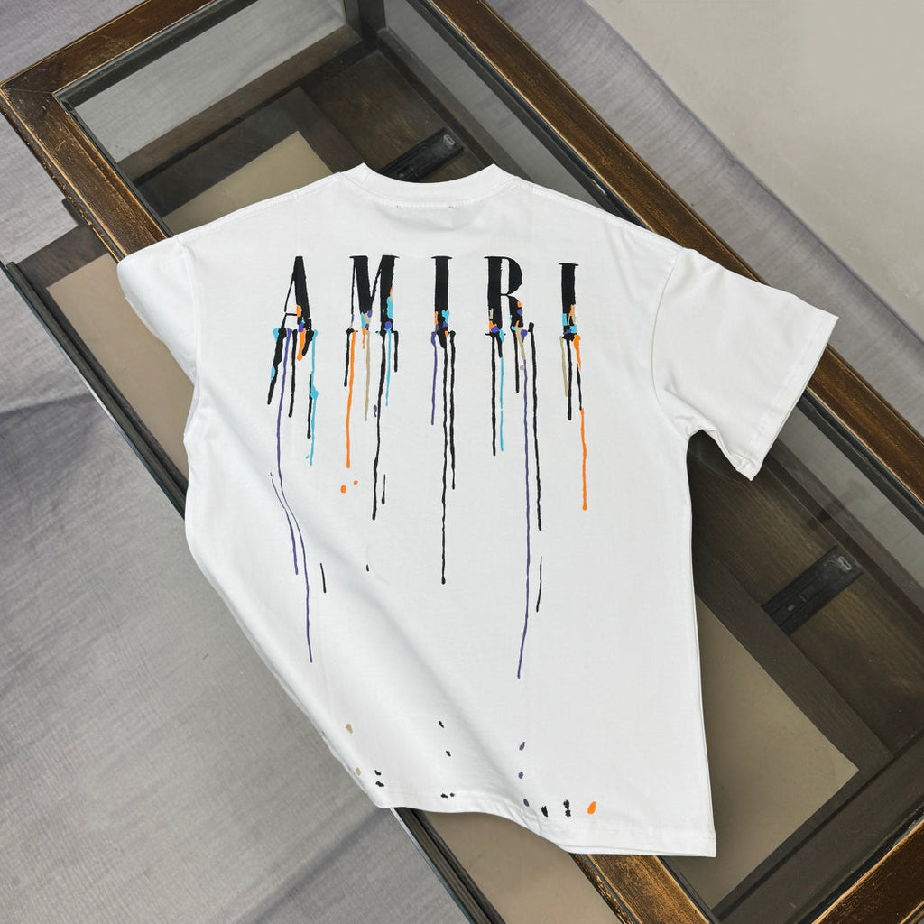 Latest short sleeved round neck T-shirt