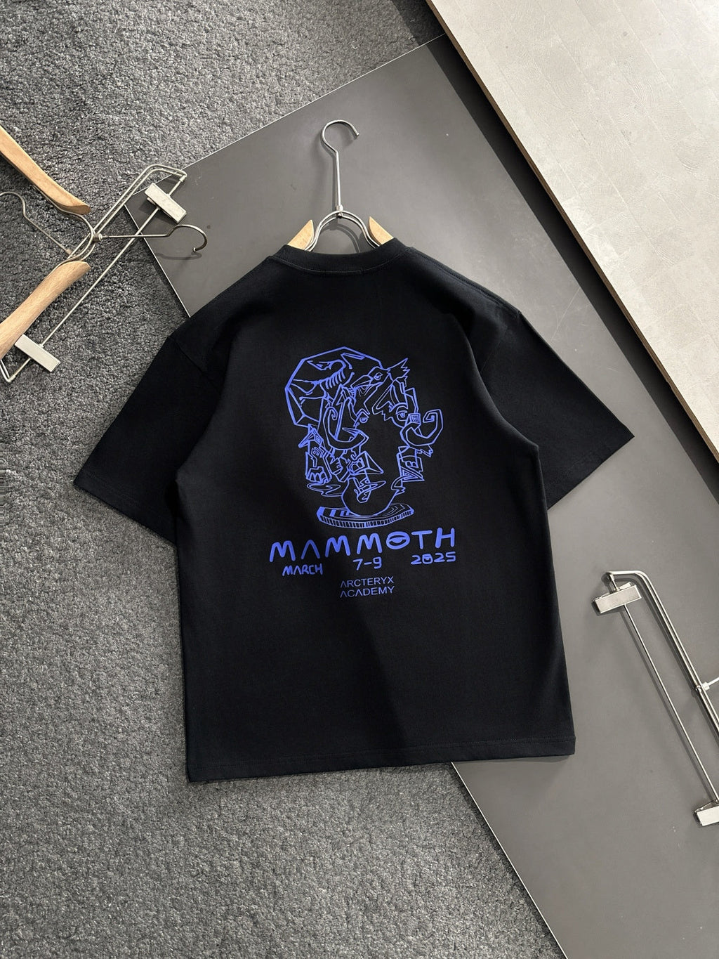 Summer new round neck short sleeved T-shirt