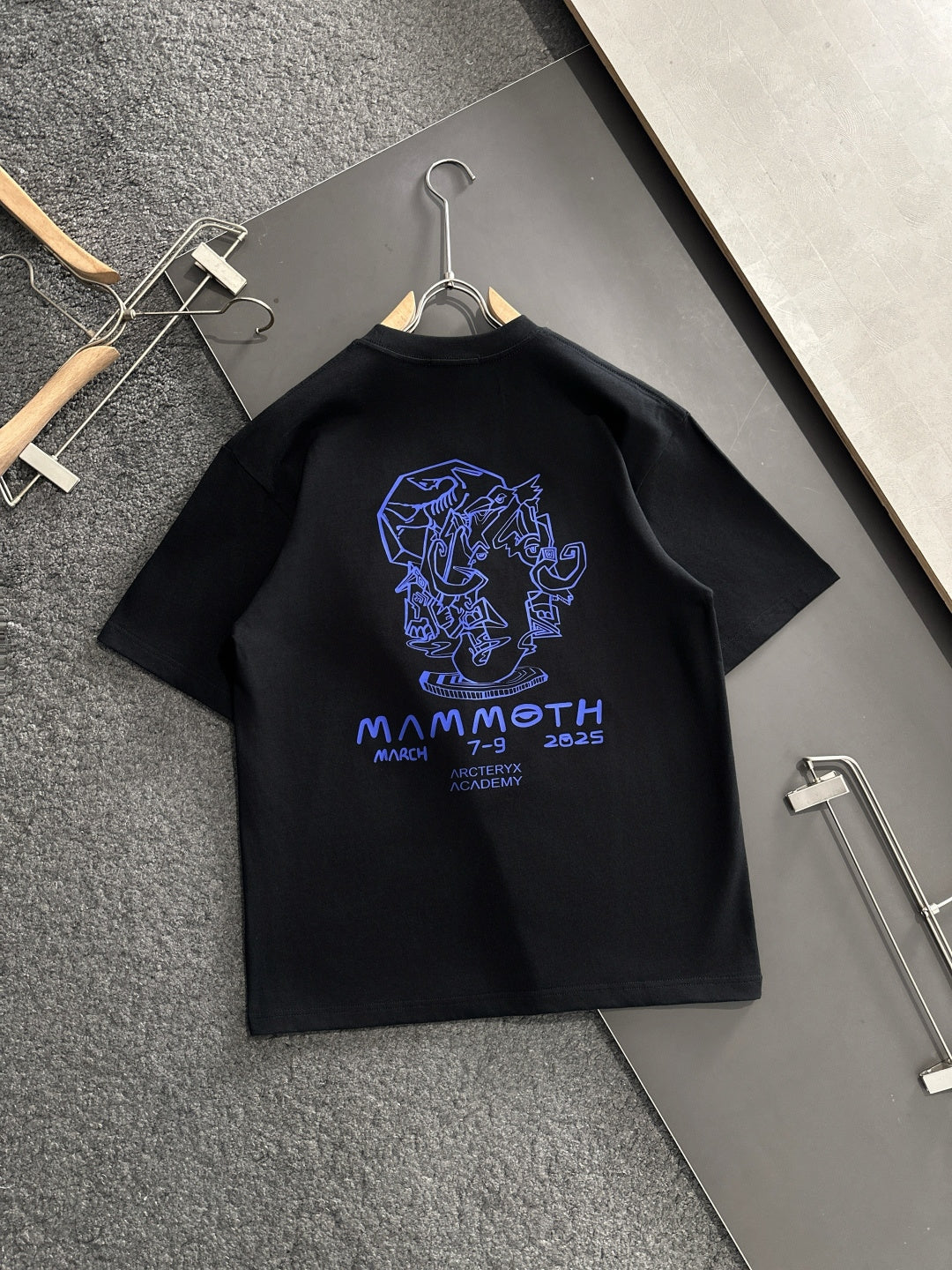Summer new round neck short sleeved T-shirt