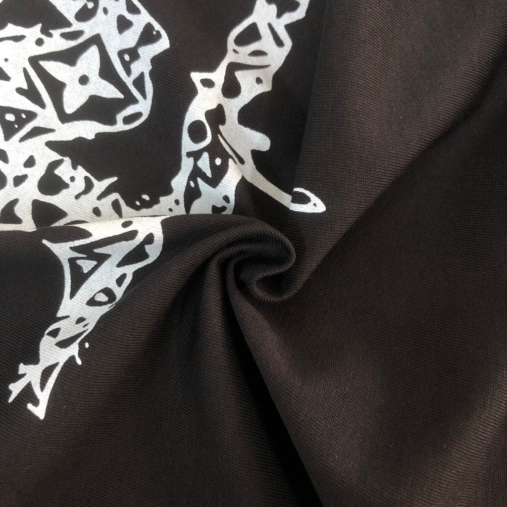 Latest versatile short sleeved T-shirt for both men and women