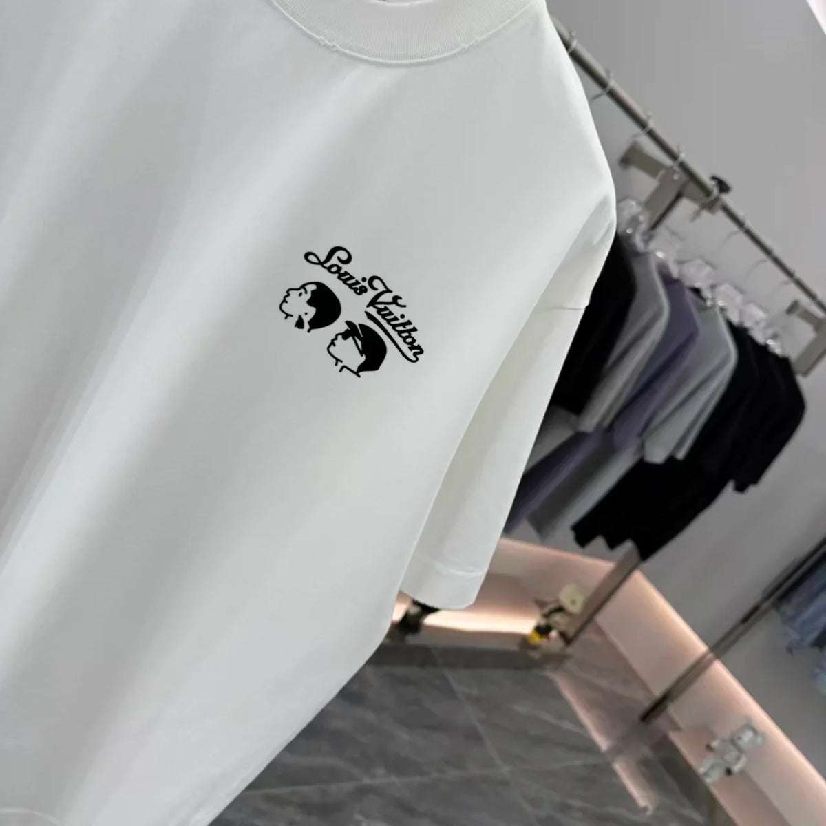 New flocking short sleeved T-shirt