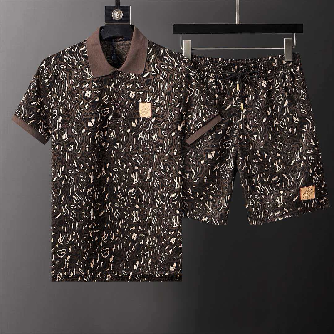 Knitted jacquard fabric lapel T-shirt
