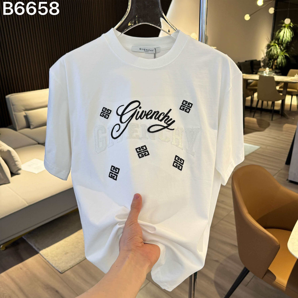 New embroidered letter short sleeved shirt