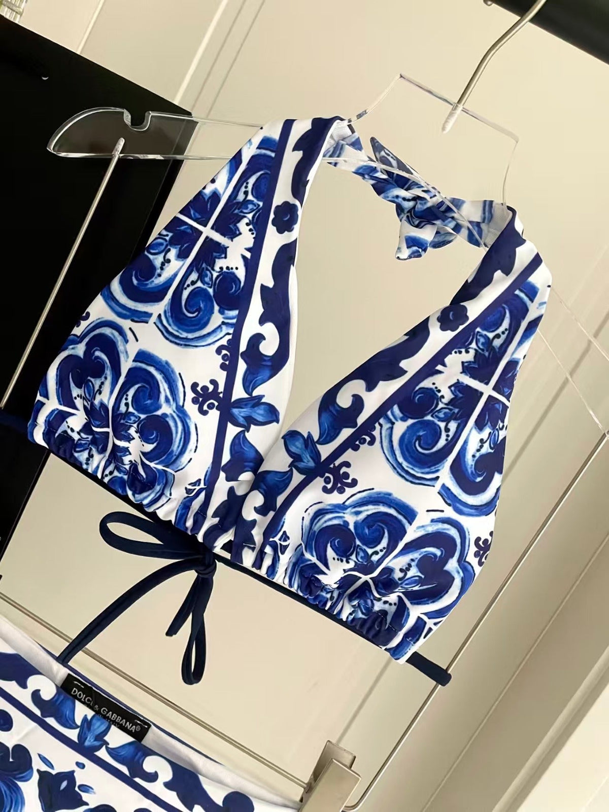 New quick drying elastic swimsuit