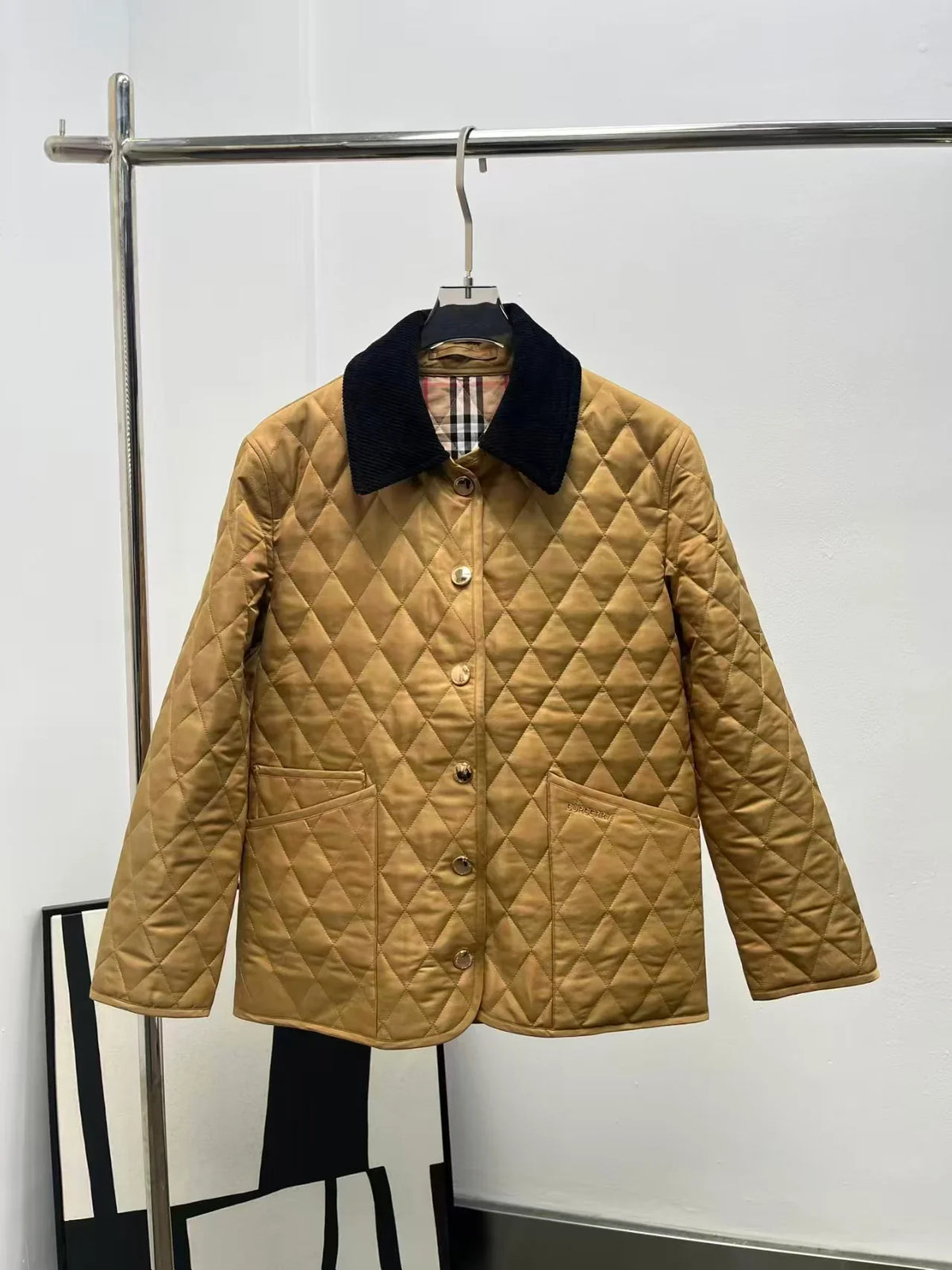 New embroidered diamond patterned cotton jacket