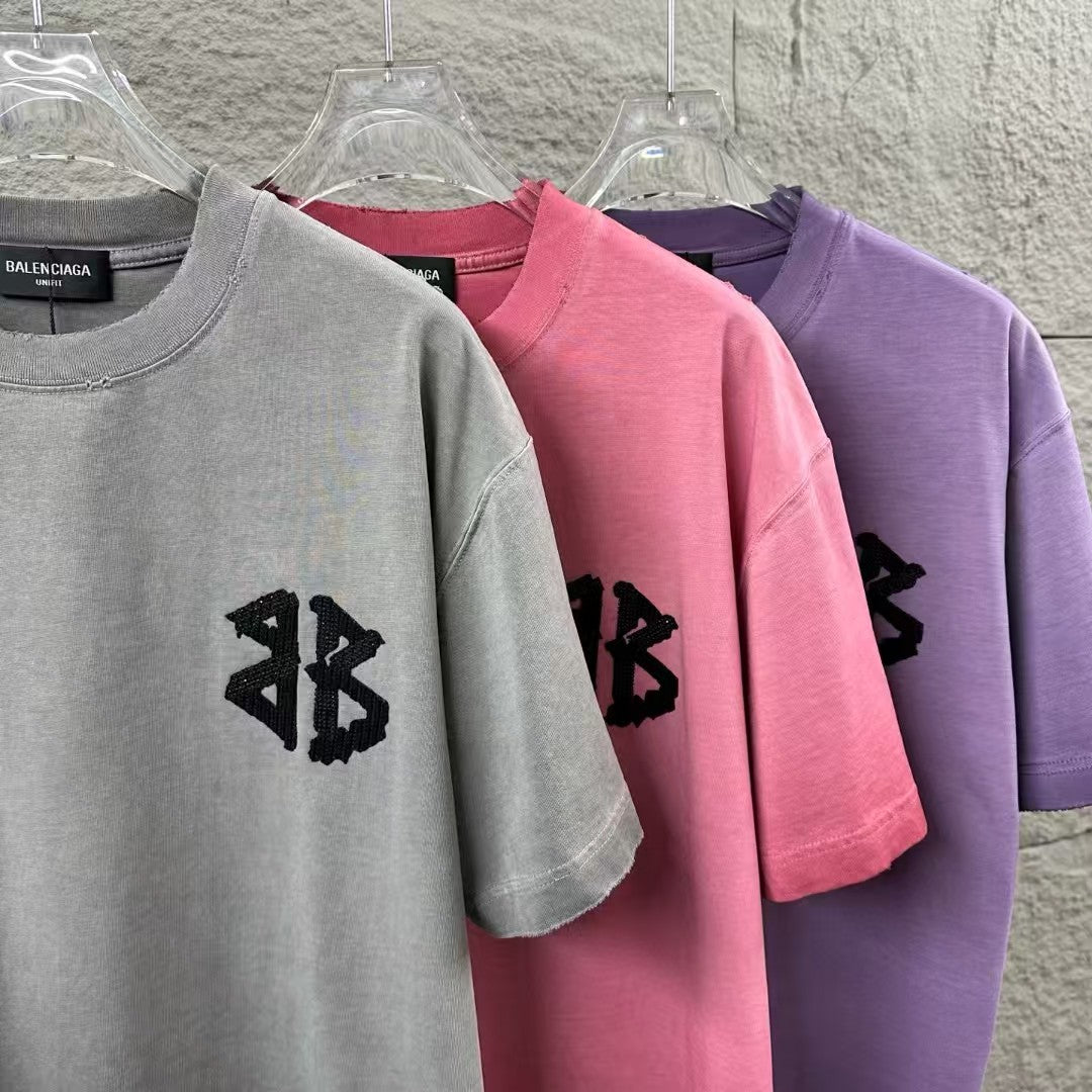 New style embroidered and rhinestone T-shirt