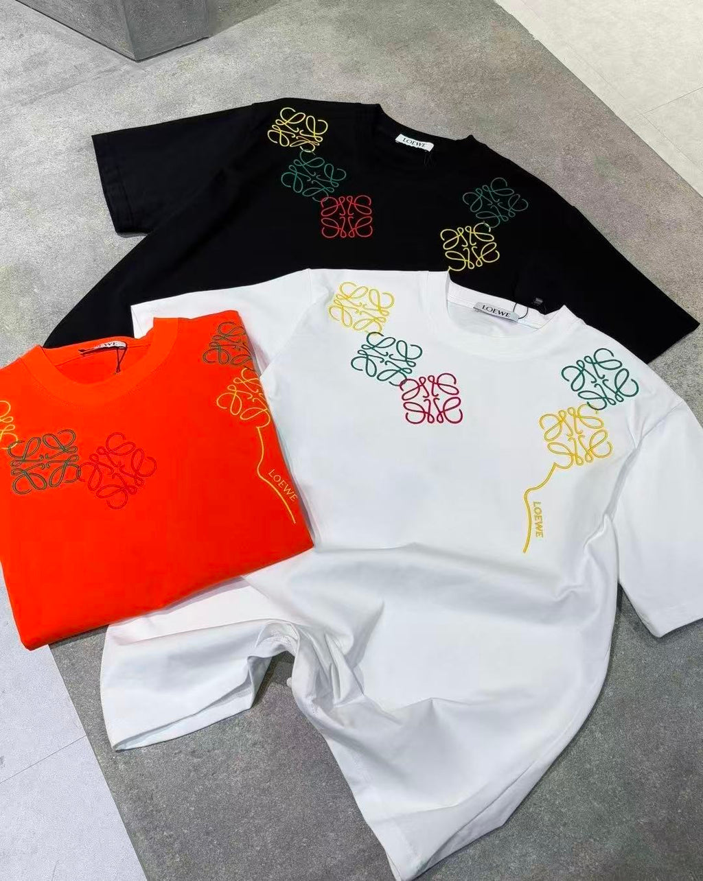 Three-Color Embroidery T-Shirt
