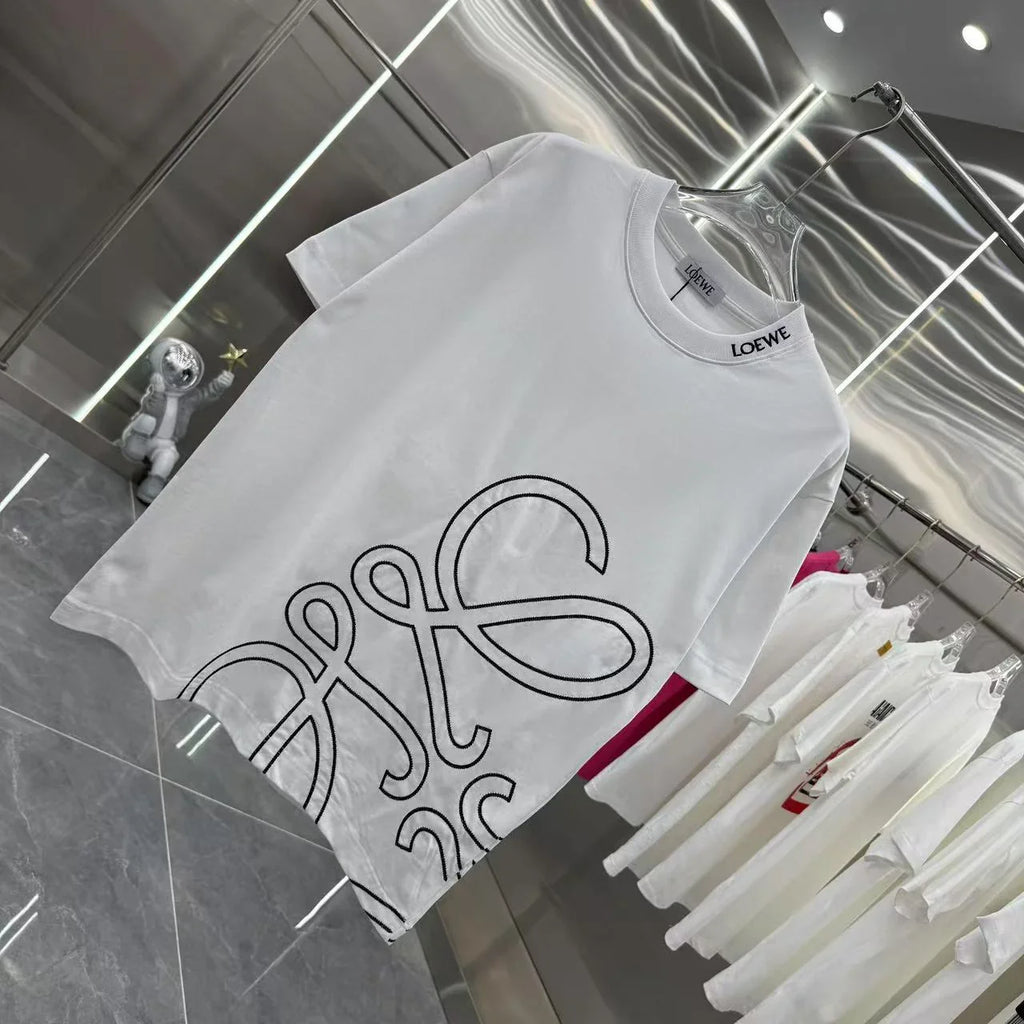 Autumn and winter new round neck short sleeved shirt