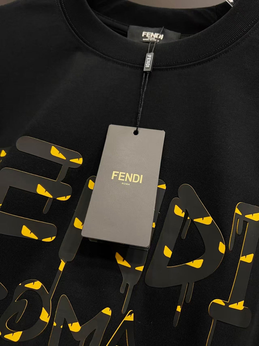 New round neck short sleeved T-shirt