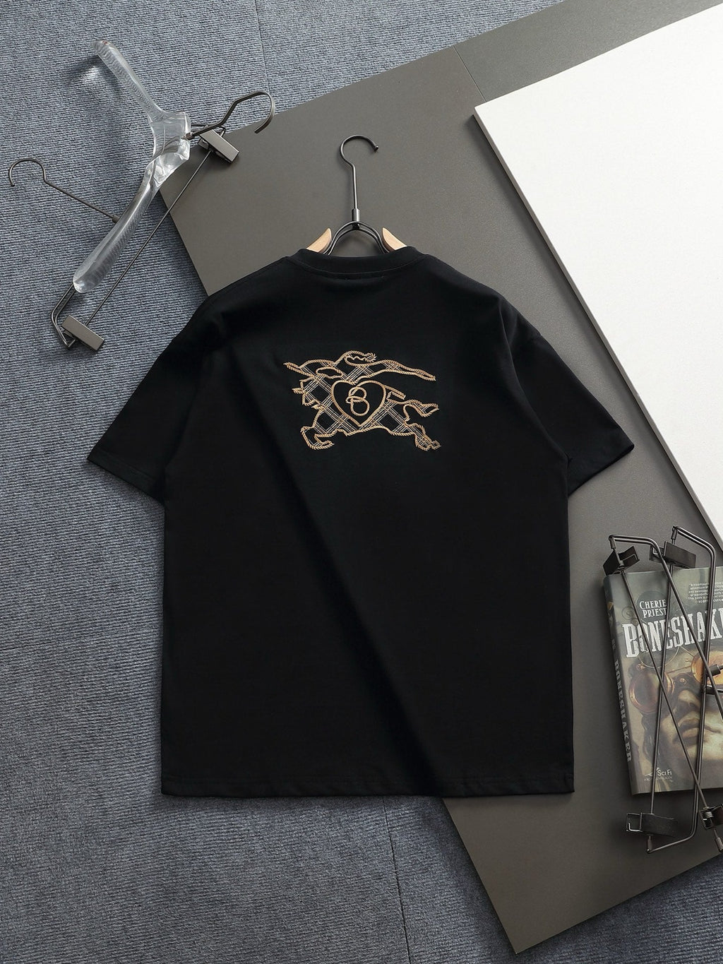 Classic Embroidered Round Neck T-shirt with Back