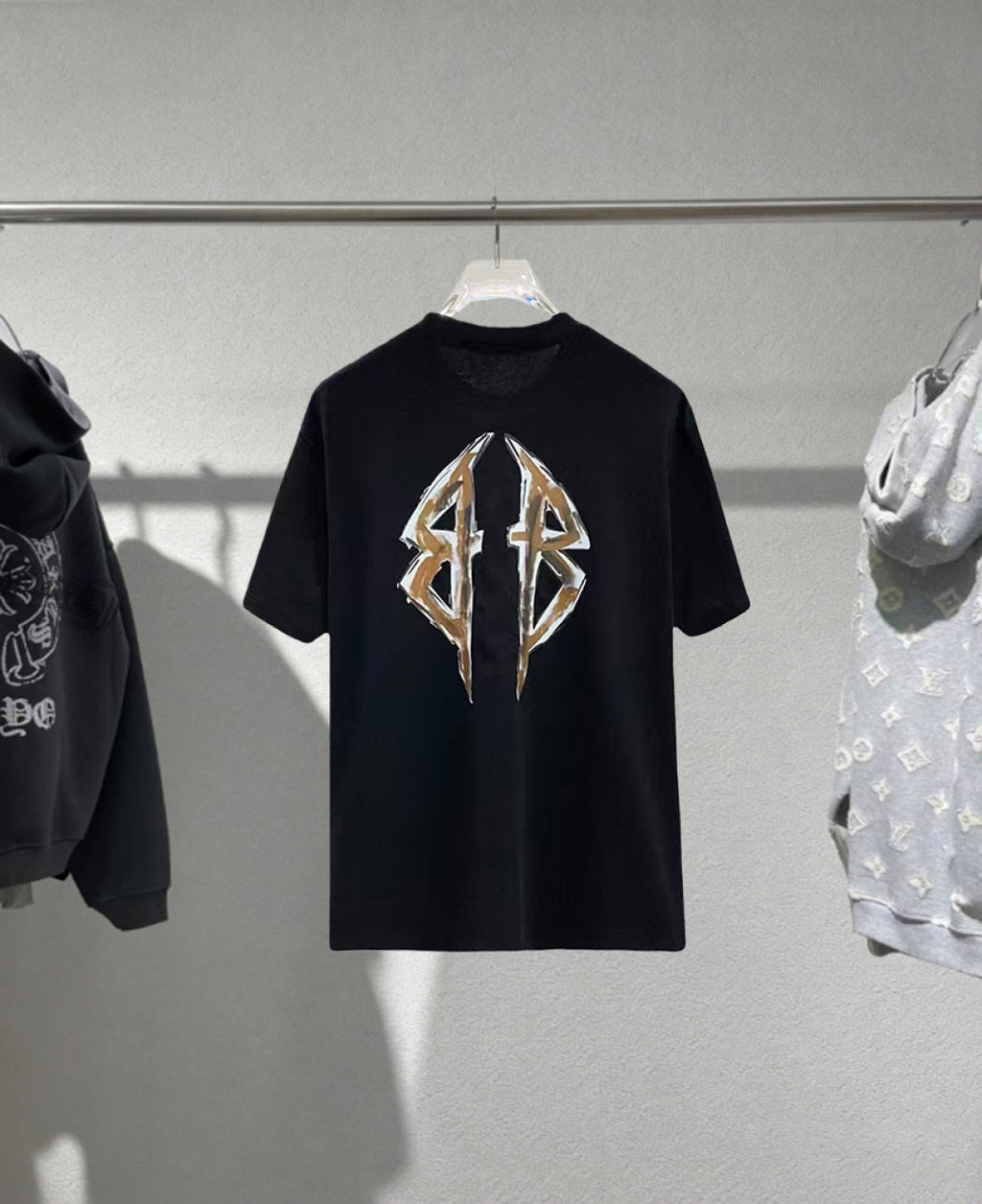 Chest sticker printed logo round neck short sleeved T-shirt 2