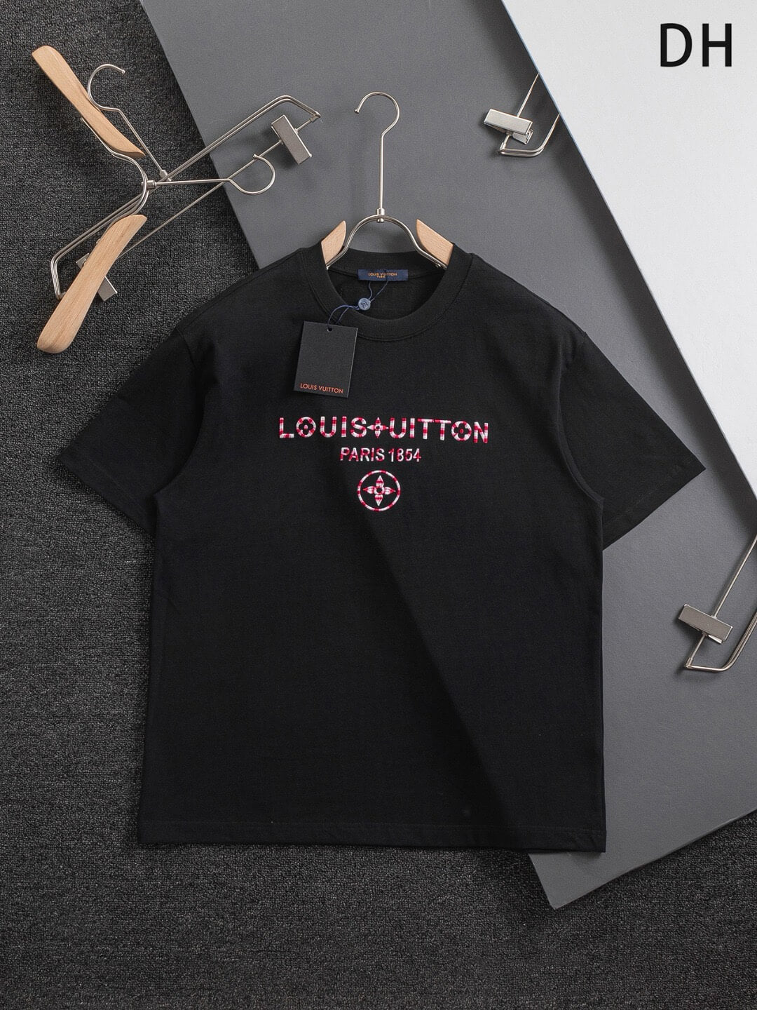 Three-Dimensional Embroidery T Shirt